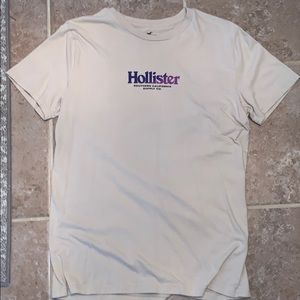 Hollister tan T-shirt (M)